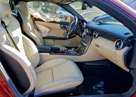 2020 Mercedes-Benz Slc 300 z USA, uszkodzony, nr VIN W1KPK3JA5LF171545